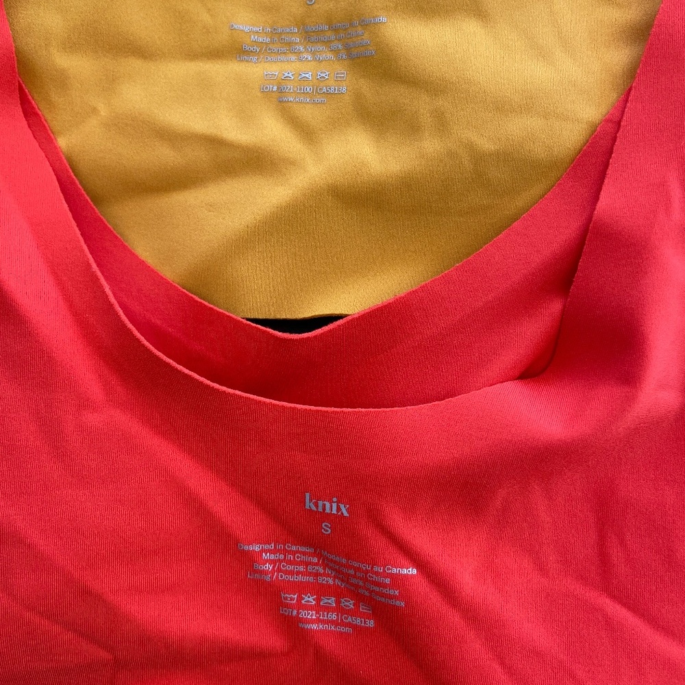 TWO Knix Pullover Bras in Size S